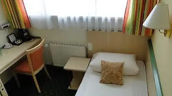 Отель Carat Rheingau Рюдесхайм-на-Рейне